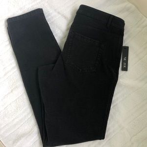 Nic + Zoe Black Skinny Jeans Size 12